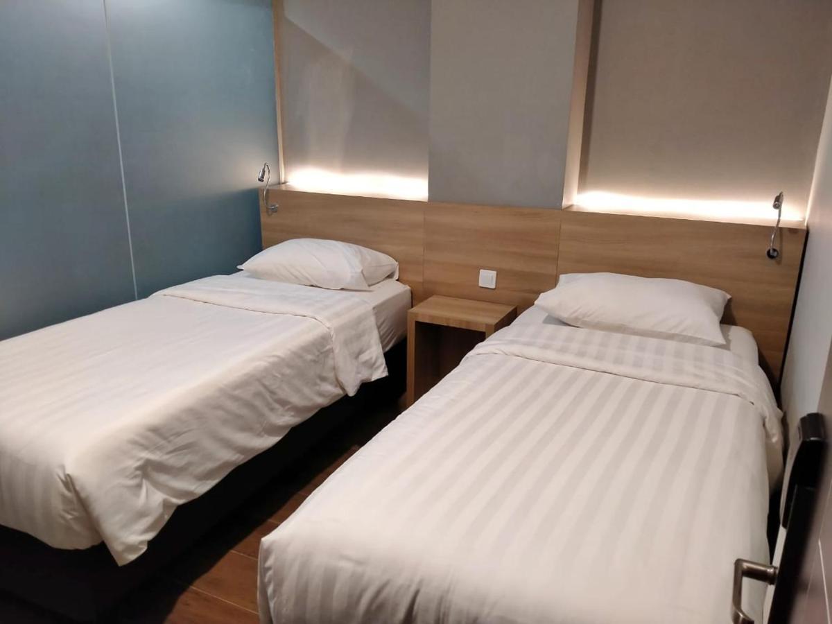 Hotel Marina Airport Σεμαράνγκ Εξωτερικό φωτογραφία