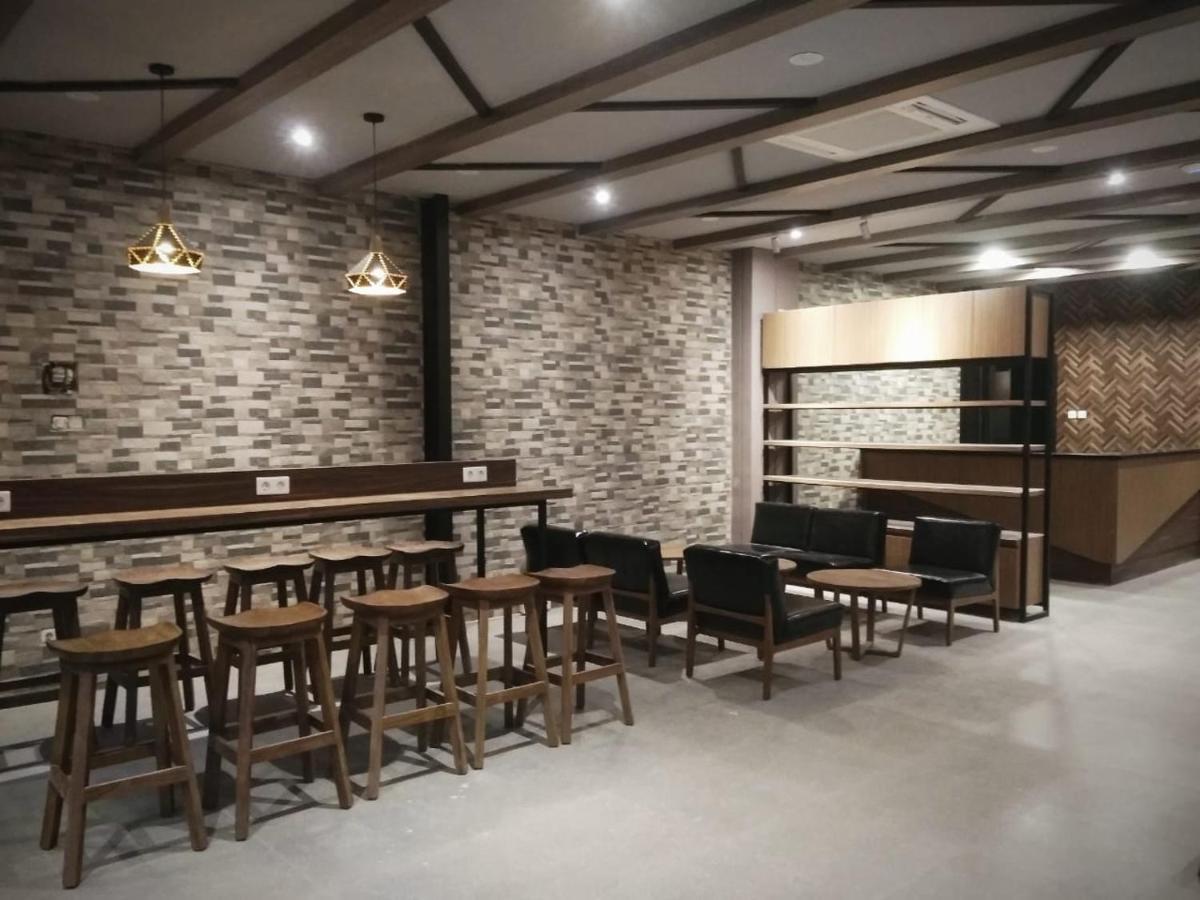 Hotel Marina Airport Σεμαράνγκ Εξωτερικό φωτογραφία